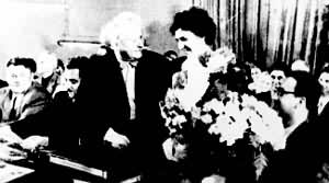 ��˲�80����ʱ�������Ī˹����ף����