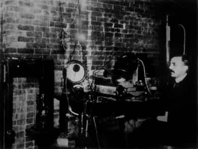 ¬ɪ����ʵ����ǰ(1905)