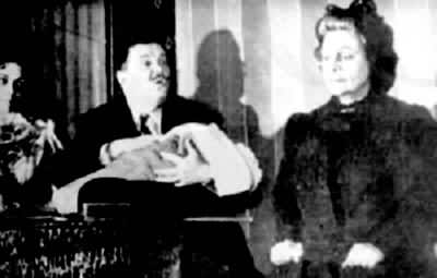 ���ڰ����£�����˹���ݼ١�����