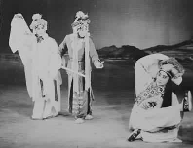 ����С������Ӧ���ΰ����ӣ���������С�࣬��־�������ɣ�