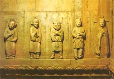 ɽ���ɽ������Ĺ�Ӿ�ש�� 2��Ĺ����