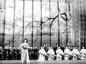 ٤��������