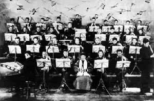 ��ͬ�ֻ�����ֶӣ��м������Ϊ֣���ģ�