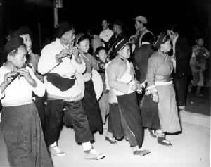 �����°ˡ�����ʢ���д��ѵ���Ⱥ