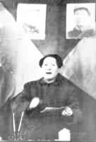 毛泽东在西柏坡召开的中共七届二中全会上作报告(1949年3月)