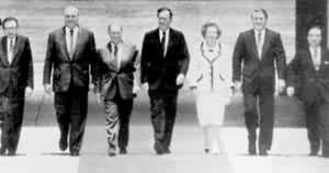 ͼ3 ��ϯ��16���߹�������߼�����ĸ�������(1990��10��)