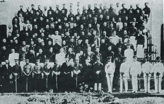 ͼ��1917��9��10�գ����������к�½����Ԫ˧����ɽ��ְ�������Ӱ