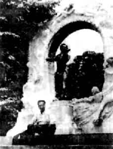 1979���İ�����άҲ��