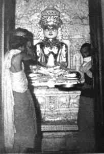 ���۵���